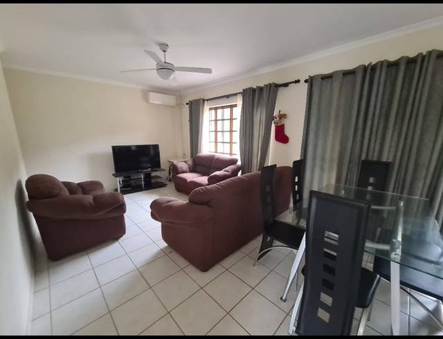 3 BEDROOM SIMPLEX FOR SALE IN SHELLY BEACH